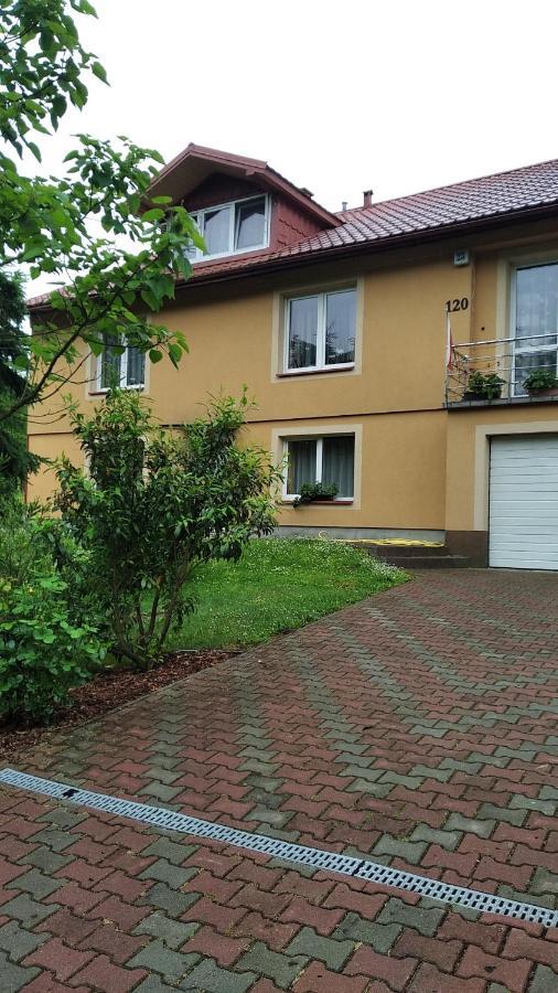 Apartament W Domu Na Wsi Tomaszów Lubelski エクステリア 写真